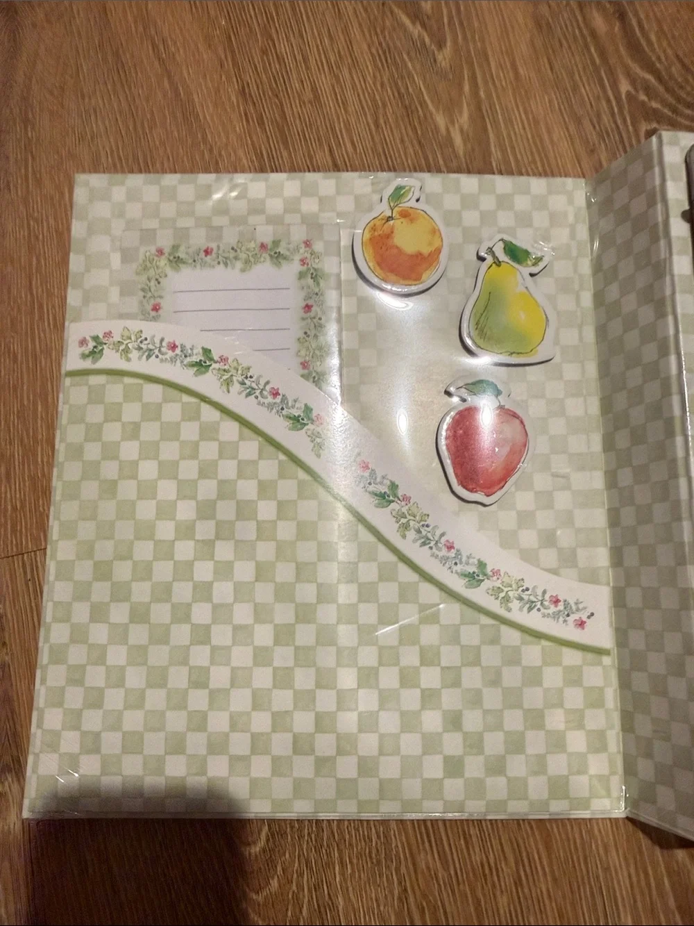 New Seasons Deluxe Recipe Binder - White Floral Fruit Design